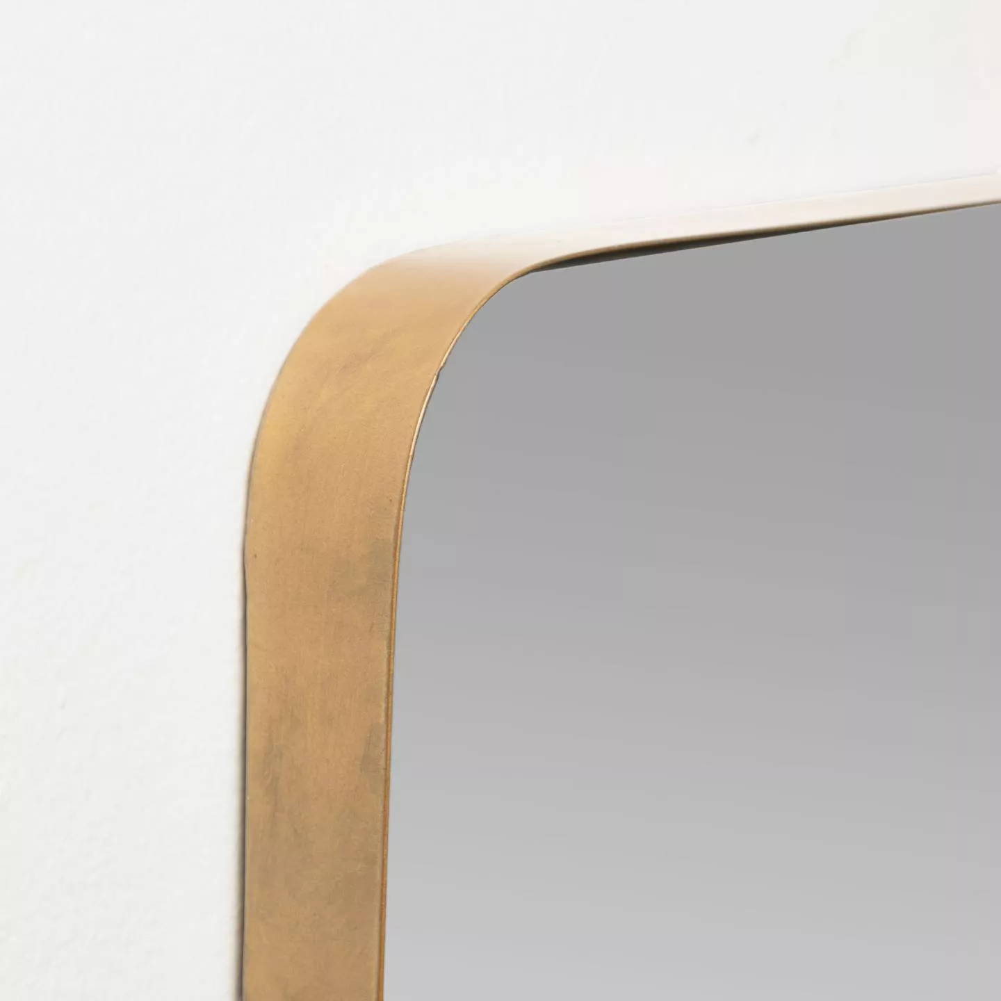 Зеркало La Forma настенное Orsini металлическое золотое 55 x 150,5 см