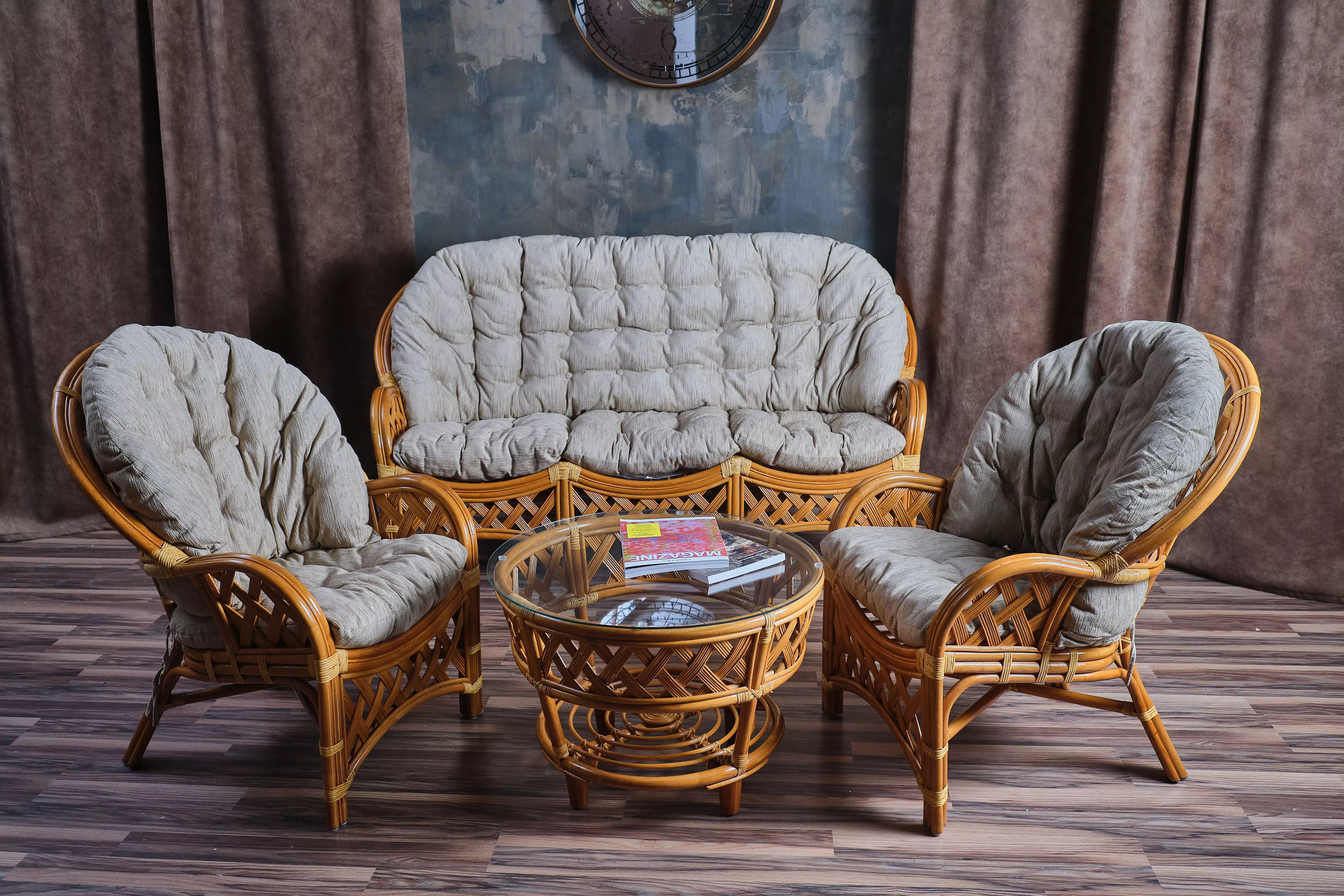 Комплект мебели из ротанга Черчилль (Рузвельт) с 3-х местным диваном и круглым столом коньяк