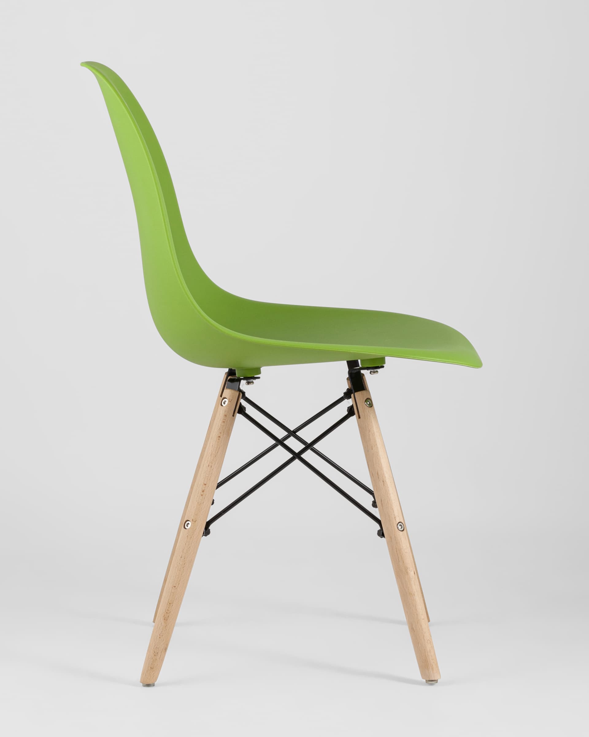 Стул Eames Style DSW зеленый